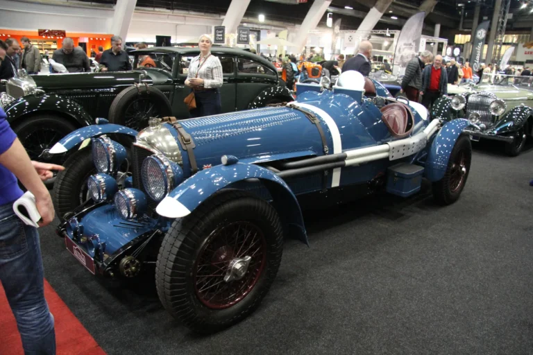 V&eacute;hicule ou d&eacute;tail photographi&eacute; lors de notre visite d&rsquo;InterClassics Bruxelles 2023