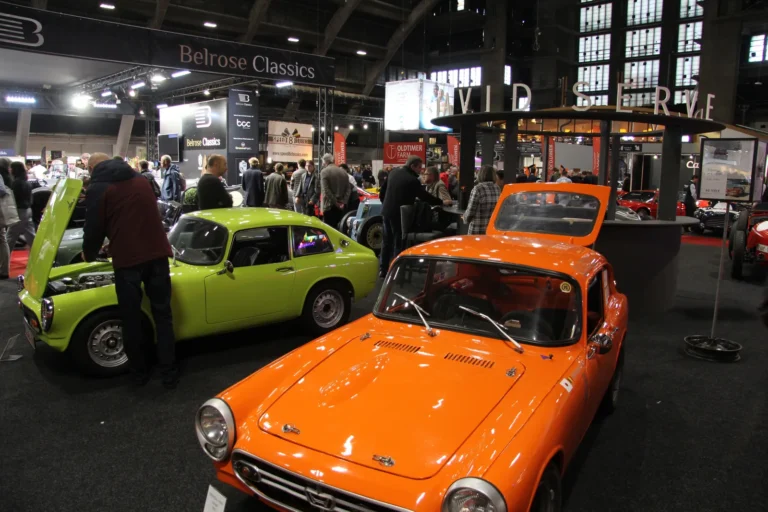V&eacute;hicule ou d&eacute;tail photographi&eacute; lors de notre visite d&rsquo;InterClassics Bruxelles 2023