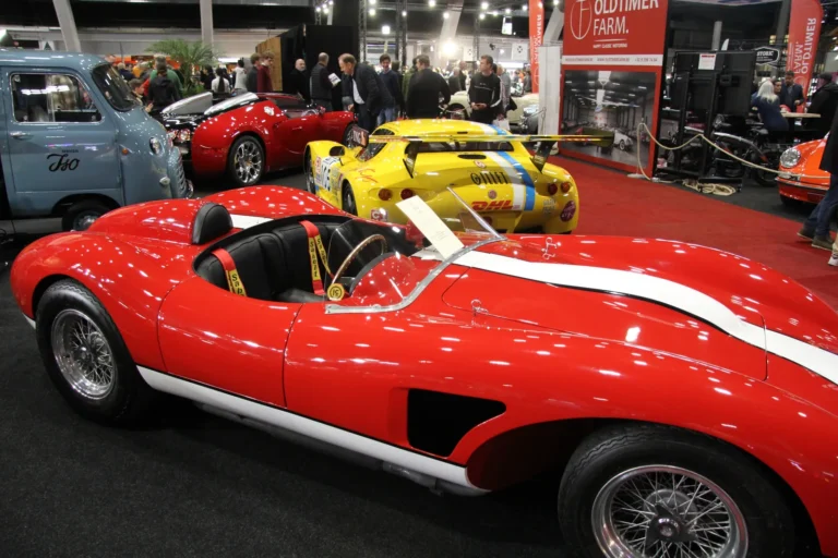 V&eacute;hicule ou d&eacute;tail photographi&eacute; lors de notre visite d&rsquo;InterClassics Bruxelles 2023