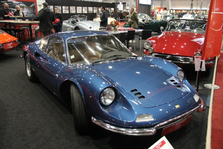 V&eacute;hicule ou d&eacute;tail photographi&eacute; lors de notre visite d&rsquo;InterClassics Bruxelles 2023