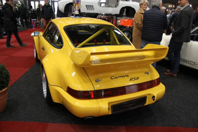 V&eacute;hicule ou d&eacute;tail photographi&eacute; lors de notre visite d&rsquo;InterClassics Bruxelles 2023