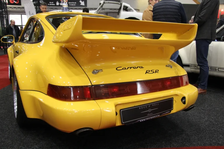 V&eacute;hicule ou d&eacute;tail photographi&eacute; lors de notre visite d&rsquo;InterClassics Bruxelles 2023