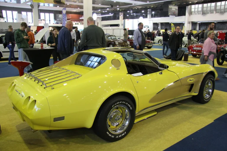 V&eacute;hicule ou d&eacute;tail photographi&eacute; lors de notre visite d&rsquo;InterClassics Bruxelles 2023
