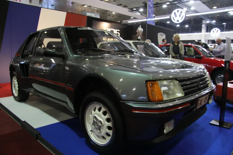 V&eacute;hicule ou d&eacute;tail photographi&eacute; lors de notre visite d&rsquo;InterClassics Bruxelles 2023