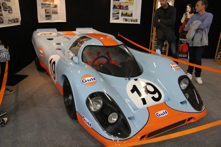 V&eacute;hicule ou d&eacute;tail photographi&eacute; lors de notre visite d&rsquo;InterClassics Bruxelles 2023