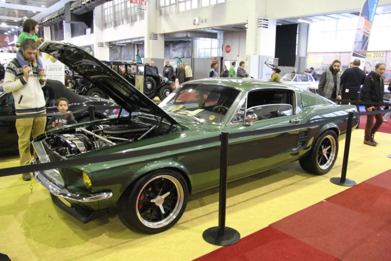 V&eacute;hicule ou d&eacute;tail photographi&eacute; lors de notre visite d&rsquo;InterClassics Bruxelles 2023