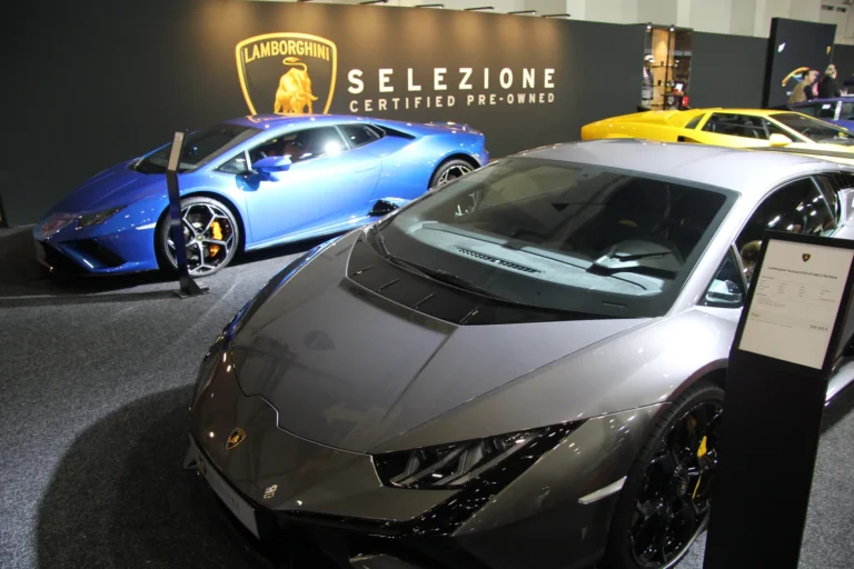 V&eacute;hicule ou d&eacute;tail photographi&eacute; lors de notre visite d&rsquo;InterClassics Bruxelles 2023