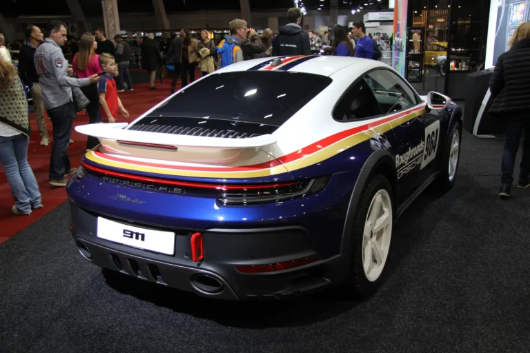 V&eacute;hicule ou d&eacute;tail photographi&eacute; lors de notre visite d&rsquo;InterClassics Bruxelles 2023