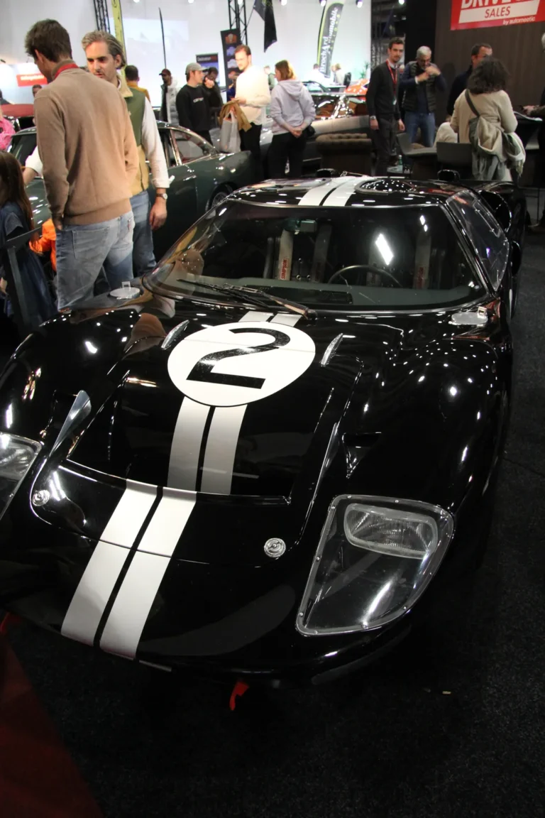 V&eacute;hicule ou d&eacute;tail photographi&eacute; lors de notre visite d&rsquo;InterClassics Bruxelles 2023