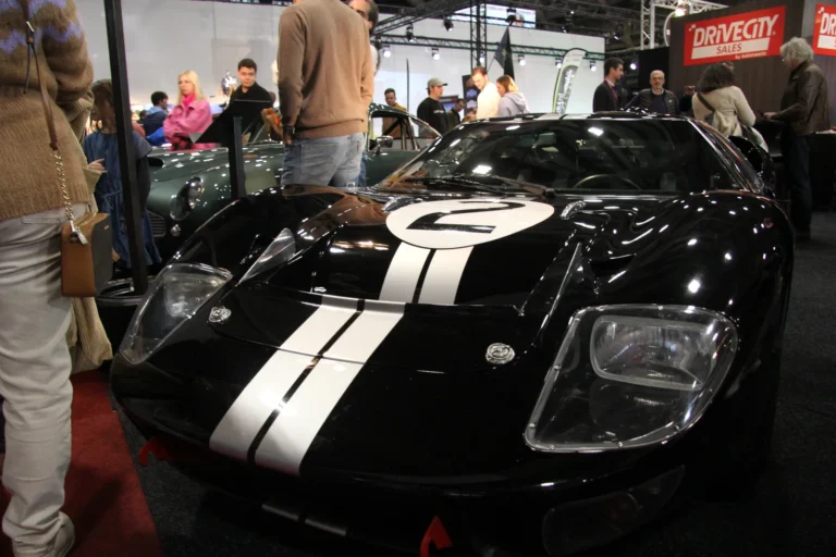 V&eacute;hicule ou d&eacute;tail photographi&eacute; lors de notre visite d&rsquo;InterClassics Bruxelles 2023