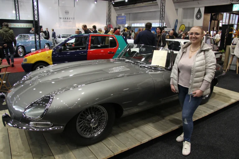 V&eacute;hicule ou d&eacute;tail photographi&eacute; lors de notre visite d&rsquo;InterClassics Bruxelles 2023