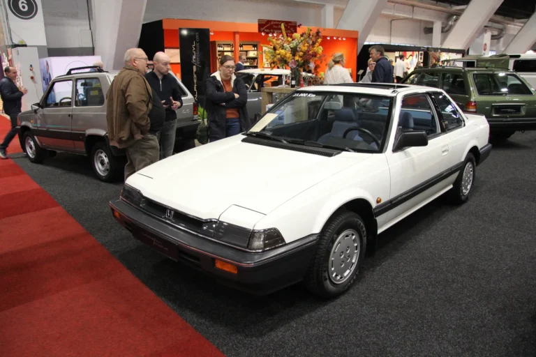 V&eacute;hicule ou d&eacute;tail photographi&eacute; lors de notre visite d&rsquo;InterClassics Bruxelles 2023