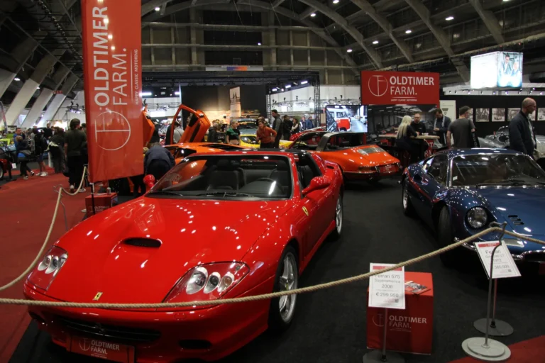 V&eacute;hicule ou d&eacute;tail photographi&eacute; lors de notre visite d&rsquo;InterClassics Bruxelles 2023
