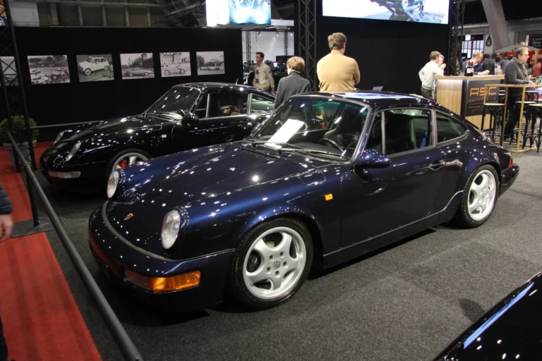 V&eacute;hicule ou d&eacute;tail photographi&eacute; lors de notre visite d&rsquo;InterClassics Bruxelles 2023