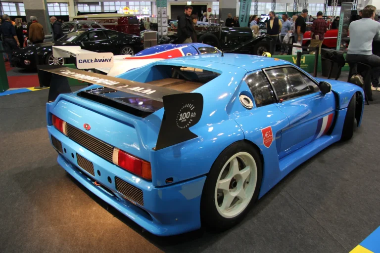 V&eacute;hicule ou d&eacute;tail photographi&eacute; lors de notre visite d&rsquo;InterClassics Bruxelles 2023