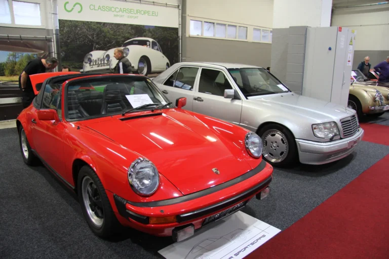 V&eacute;hicule ou d&eacute;tail photographi&eacute; lors de notre visite d&rsquo;InterClassics Bruxelles 2023