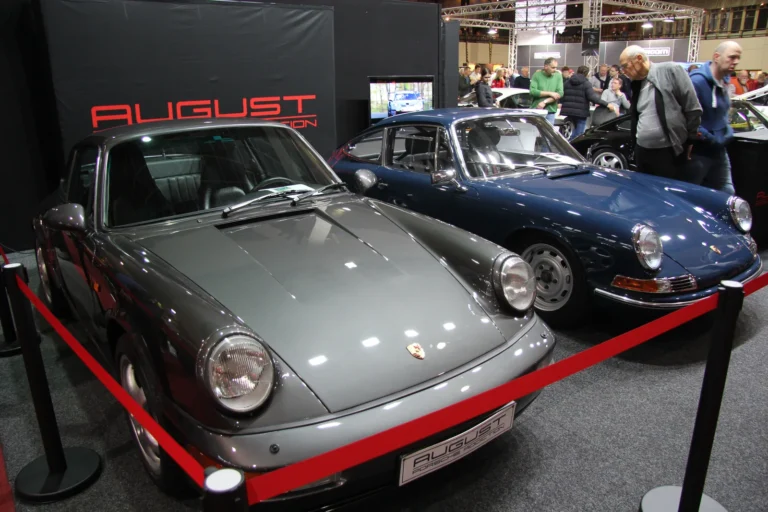 V&eacute;hicule ou d&eacute;tail photographi&eacute; lors de notre visite d&rsquo;InterClassics Bruxelles 2023