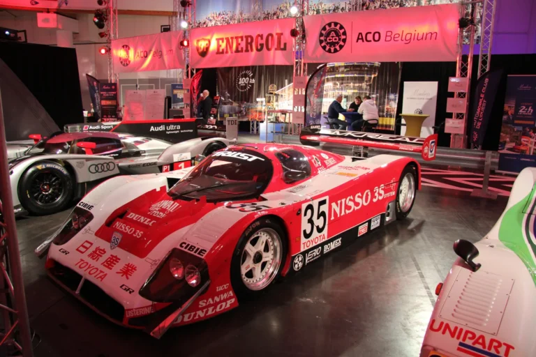 V&eacute;hicule ou d&eacute;tail photographi&eacute; lors de notre visite d&rsquo;InterClassics Bruxelles 2023