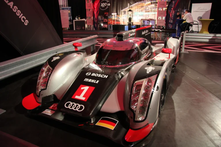 V&eacute;hicule ou d&eacute;tail photographi&eacute; lors de notre visite d&rsquo;InterClassics Bruxelles 2023