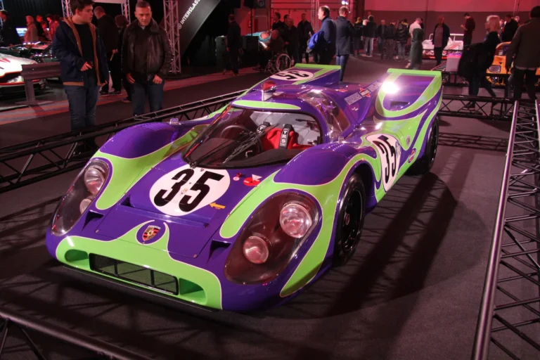V&eacute;hicule ou d&eacute;tail photographi&eacute; lors de notre visite d&rsquo;InterClassics Bruxelles 2023