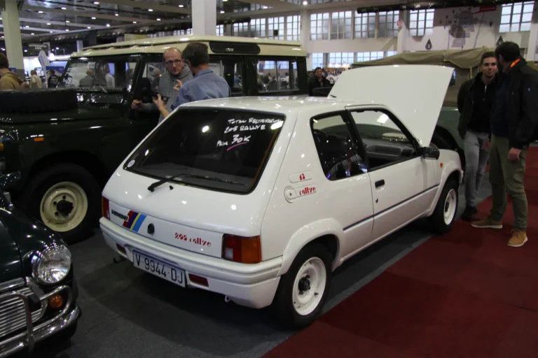 V&eacute;hicule ou d&eacute;tail photographi&eacute; lors de notre visite d&rsquo;InterClassics Bruxelles 2023