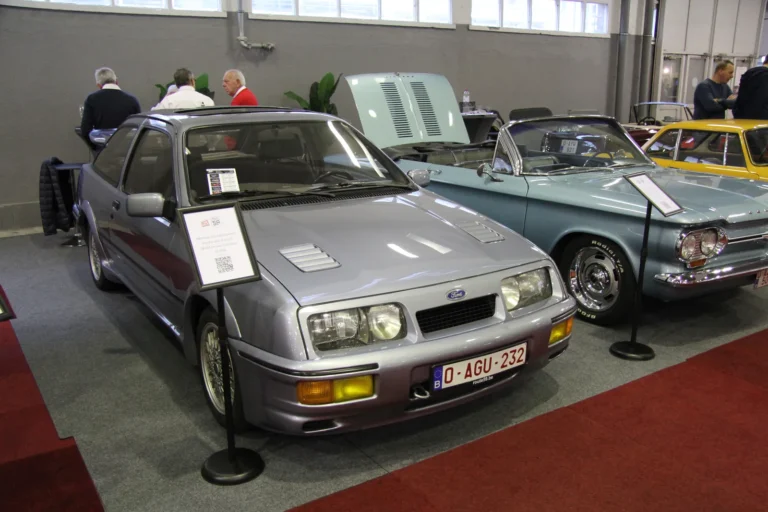 V&eacute;hicule ou d&eacute;tail photographi&eacute; lors de notre visite d&rsquo;InterClassics Bruxelles 2023