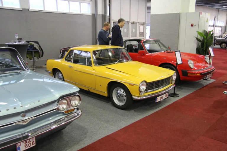 V&eacute;hicule ou d&eacute;tail photographi&eacute; lors de notre visite d&rsquo;InterClassics Bruxelles 2023