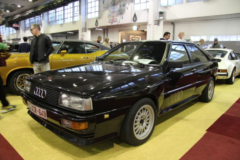 V&eacute;hicule ou d&eacute;tail photographi&eacute; lors de notre visite d&rsquo;InterClassics Bruxelles 2023