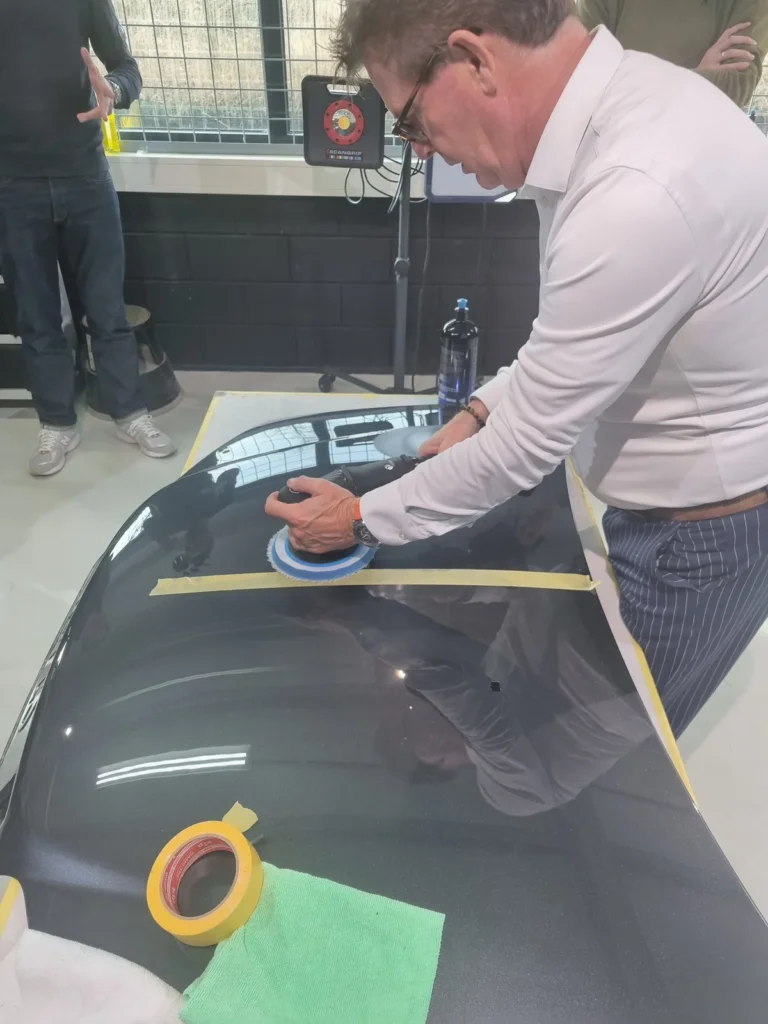 Formation au RUPES Training Center à Amsterdam : découverte des machines et exercices de polissage