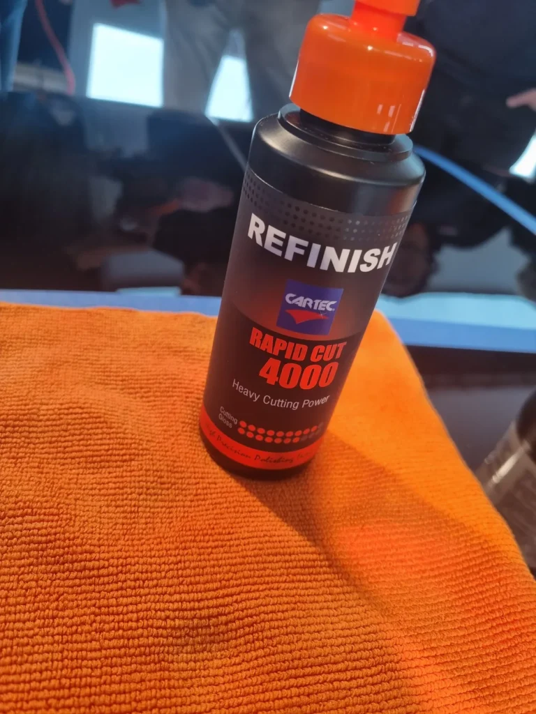 S&eacute;ance de perfectionnement au polissage avec les produits Cartec Refinish