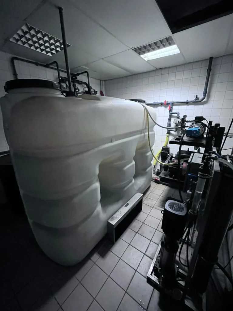 &Eacute;quipements, pompes ou alimentation en produits d&rsquo;une installation de lavage Royal Care