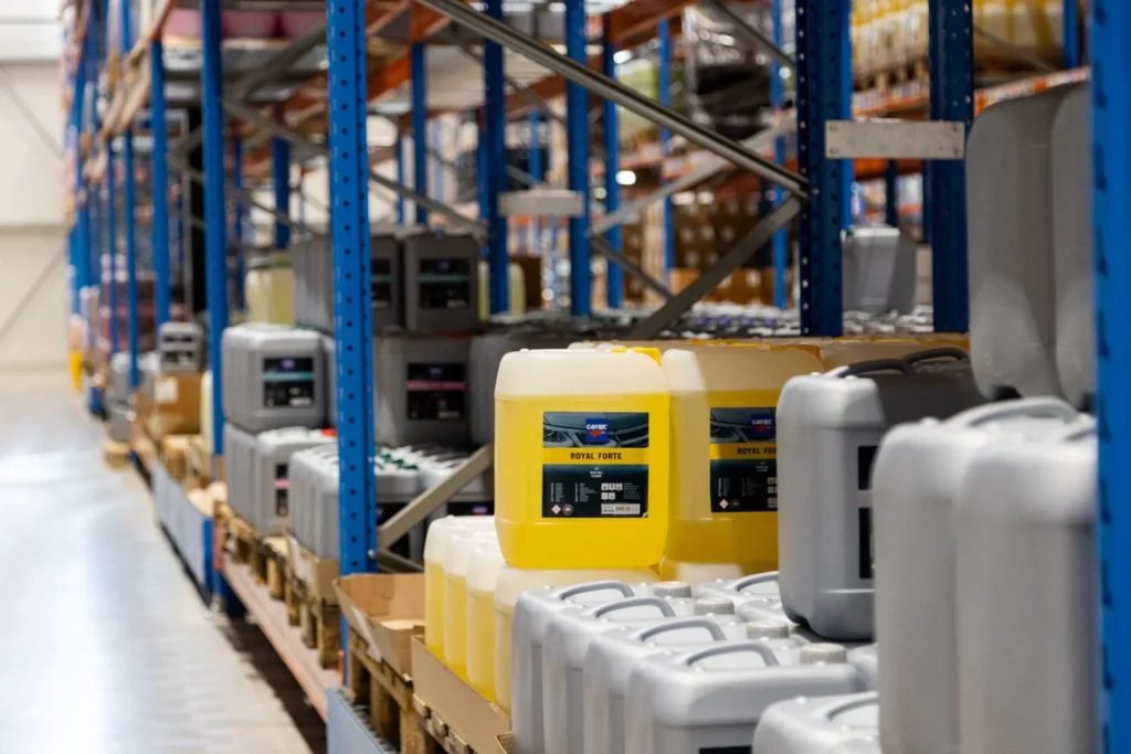 Conditionnements Cartec pr&eacute;sent&eacute;s dans l&rsquo;entrep&ocirc;t