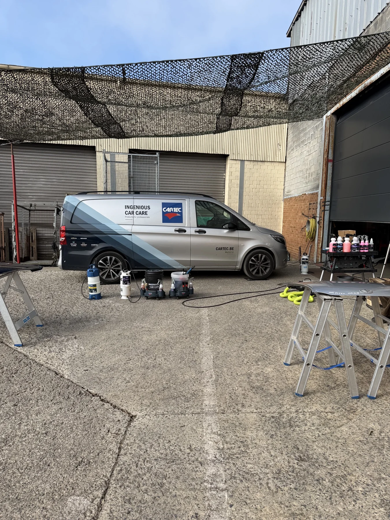 Véhicule Cartec et matériel de démonstration installés sur place — démonstration gratuite Cartec du 25 avril 2026, Sébastien Cartec Wallonie