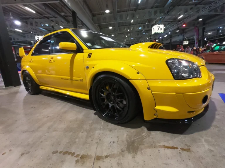 Subaru Impreza jaune pr&eacute;par&eacute;e &mdash; International Motor Show Luxembourg 2025