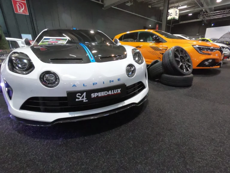 Alpine A110 blanche expos&eacute;e &mdash; International Motor Show Luxembourg 2025
