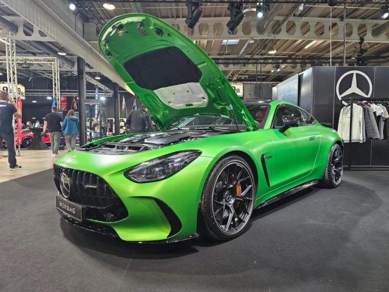 Mercedes-AMG verte cabriolet &mdash; International Motor Show Luxembourg 2025