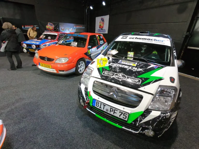 Voitures de comp&eacute;tition expos&eacute;es &mdash; International Motor Show Luxembourg 2025