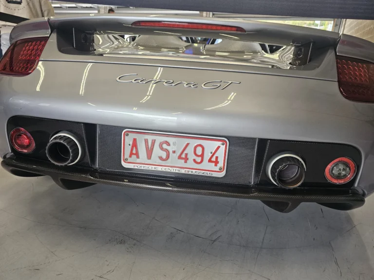 Arri&egrave;re et &eacute;chappements d&rsquo;une Porsche Carrera GT &mdash; Porsche Days 2026