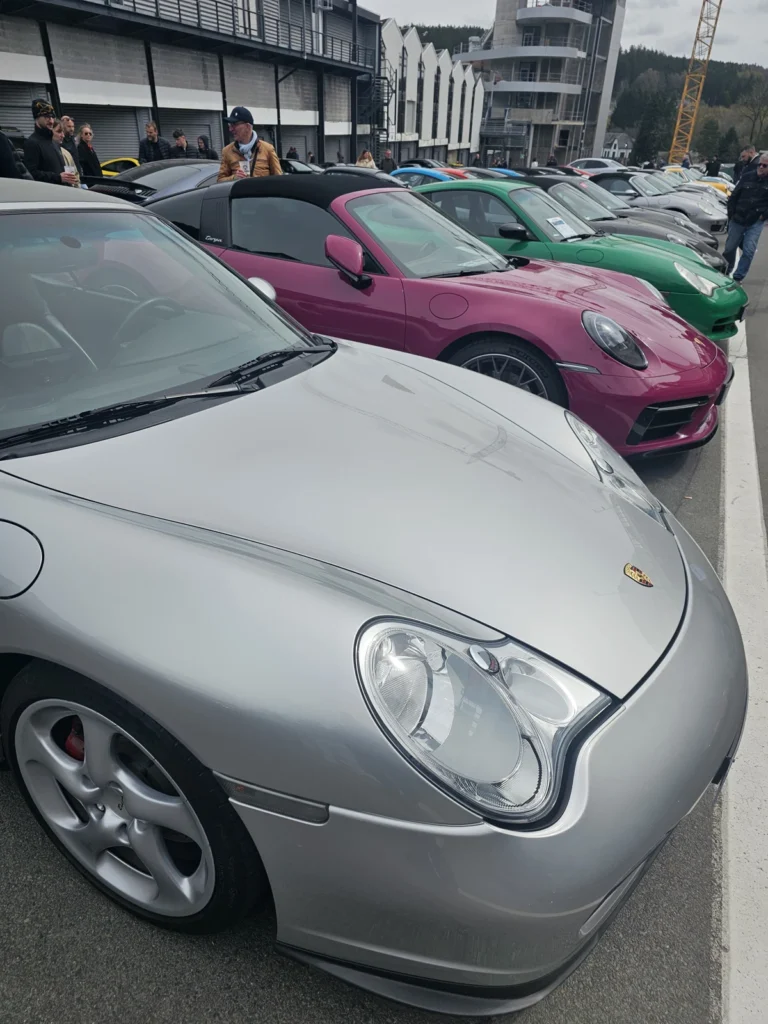 Avant d&rsquo;une Porsche grise &mdash; Porsche Days 2026